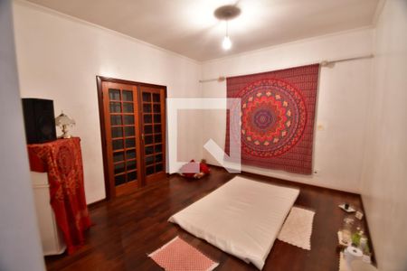 Casa à venda com 420m², 5 quartos e 3 vagasQuarto 4 - Suíte