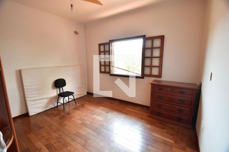 Casa à venda com 420m², 5 quartos e 3 vagasQuarto 2