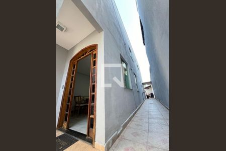 Casa à venda com 159m², 3 quartos e 1 vaga