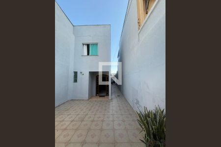 Casa à venda com 159m², 3 quartos e 1 vaga