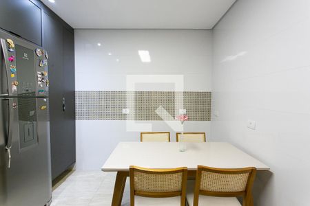 Casa de condomínio à venda com 200m², 3 quartos e 1 vaga Casa de condomínio à venda com 200m², 3 quartos e 1 vagaCozinha