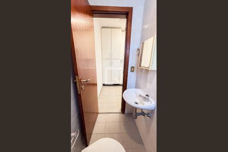 Apartamento à venda com 150m², 3 quartos e 2 vagas Apartamento à venda com 150m², 3 quartos e 2 vagasBanheiro - Area de Serviço