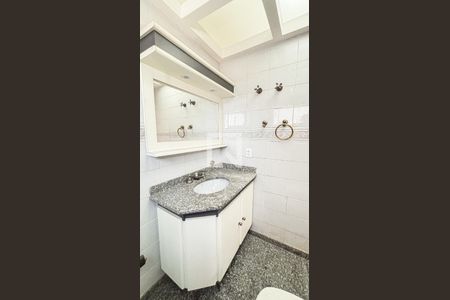 Apartamento à venda com 150m², 3 quartos e 2 vagas Apartamento à venda com 150m², 3 quartos e 2 vagasBanheiro da Suíte 3