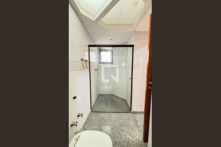 Apartamento à venda com 150m², 3 quartos e 2 vagas Apartamento à venda com 150m², 3 quartos e 2 vagasBanheiro da Suíte 2