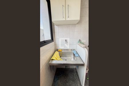 Apartamento à venda com 150m², 3 quartos e 2 vagas Apartamento à venda com 150m², 3 quartos e 2 vagasÁrea de Serviço