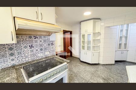 Apartamento à venda com 150m², 3 quartos e 2 vagas Apartamento à venda com 150m², 3 quartos e 2 vagasCozinha