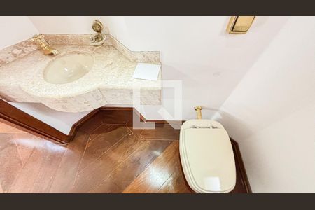 Apartamento à venda com 150m², 3 quartos e 2 vagas Apartamento à venda com 150m², 3 quartos e 2 vagasLavabo