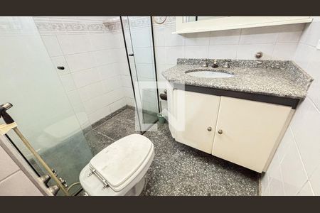 Apartamento à venda com 150m², 3 quartos e 2 vagas Apartamento à venda com 150m², 3 quartos e 2 vagasBanheiro da Suíte 3