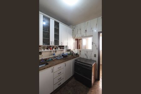 Apartamento à venda com 130m², 4 quartos e 2 vagasCozinha