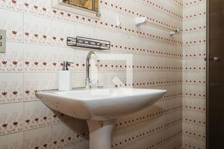 Casa à venda com 171m², 3 quartos e 2 vagasBanheiro