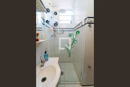 Casa à venda com 220m², 3 quartos e 2 vagas Casa à venda com 220m², 3 quartos e 2 vagasBanheiro da Suíte Detalhe