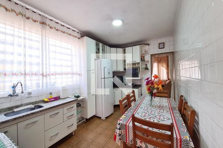 Casa à venda com 100m², 2 quartos e 2 vagas Casa à venda com 100m², 2 quartos e 2 vagasCozinha