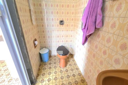 Casa à venda com 100m², 2 quartos e 2 vagas Casa à venda com 100m², 2 quartos e 2 vagasBanheiro 2