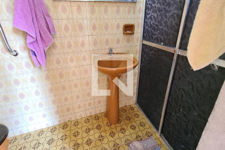 Casa à venda com 100m², 2 quartos e 2 vagas Casa à venda com 100m², 2 quartos e 2 vagasBanheiro 2