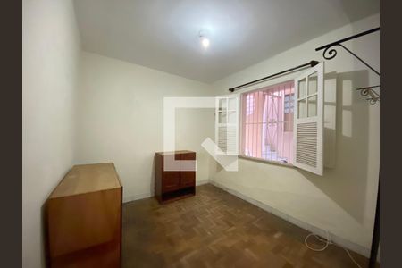 Casa à venda com 200m², 6 quartos e 3 vagas Casa à venda com 200m², 6 quartos e 3 vagasQuarto 3