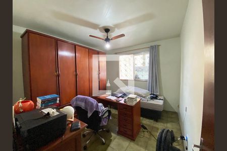 Casa à venda com 200m², 6 quartos e 3 vagas Casa à venda com 200m², 6 quartos e 3 vagasQuarto 5 casa 2