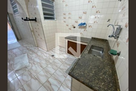 Casa à venda com 200m², 6 quartos e 3 vagas Casa à venda com 200m², 6 quartos e 3 vagasCozinha