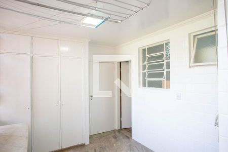 Apartamento à venda com 238m², 4 quartos e 1 vaga Apartamento à venda com 238m², 4 quartos e 1 vagaÁrea de Serviço