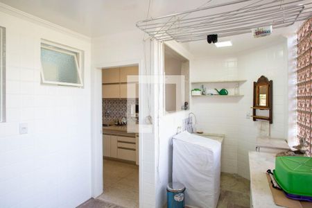 Apartamento à venda com 238m², 4 quartos e 1 vaga Apartamento à venda com 238m², 4 quartos e 1 vagaÁrea de Serviço