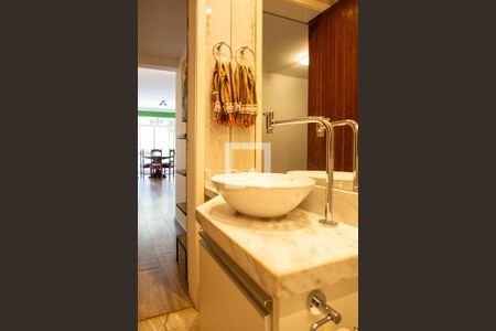 Apartamento à venda com 238m², 4 quartos e 1 vaga Apartamento à venda com 238m², 4 quartos e 1 vagaLavabo