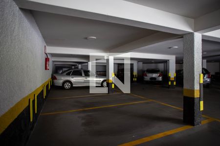 Apartamento à venda com 238m², 4 quartos e 1 vaga Apartamento à venda com 238m², 4 quartos e 1 vagaGaragem