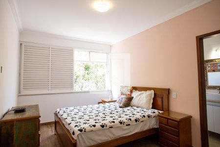 Apartamento à venda com 238m², 4 quartos e 1 vaga Apartamento à venda com 238m², 4 quartos e 1 vagaSuíte