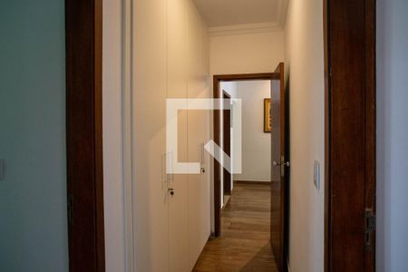 Apartamento à venda com 238m², 4 quartos e 1 vaga Apartamento à venda com 238m², 4 quartos e 1 vagaCorredor