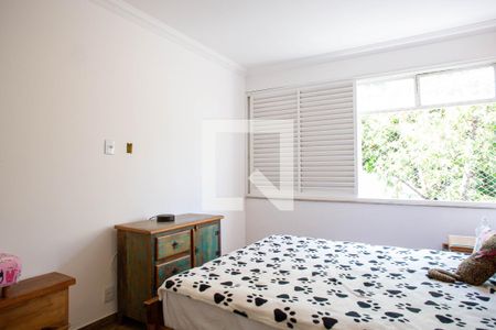 Apartamento à venda com 238m², 4 quartos e 1 vaga Apartamento à venda com 238m², 4 quartos e 1 vagaSuíte