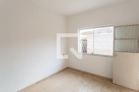 Casa à venda com 299m², 5 quartos e 4 vagasSuíte 2 na Casa dos Fundos