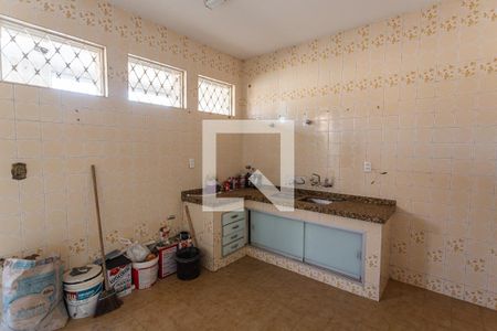 Casa à venda com 299m², 5 quartos e 4 vagasCozinha