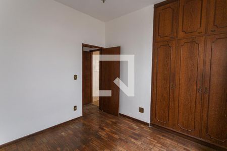 Casa à venda com 299m², 5 quartos e 4 vagasQuarto 3