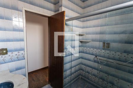 Casa à venda com 299m², 5 quartos e 4 vagasBanheiro Social