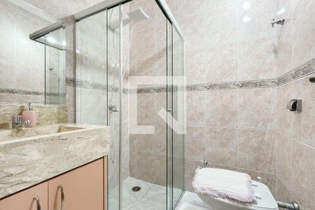 Casa à venda com 228m², 3 quartos e 5 vagas Casa à venda com 228m², 3 quartos e 5 vagasBanheiro - Suíte 1