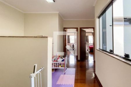 Casa à venda com 228m², 3 quartos e 5 vagas Casa à venda com 228m², 3 quartos e 5 vagasAcesso - Quartos