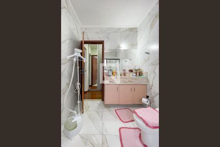 Casa à venda com 228m², 3 quartos e 5 vagas Casa à venda com 228m², 3 quartos e 5 vagasBanheiro - Suíte 3