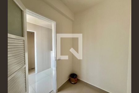 Apartamento à venda com 75m², 2 quartos e 1 vagaÁrea de serviço - Quarto 