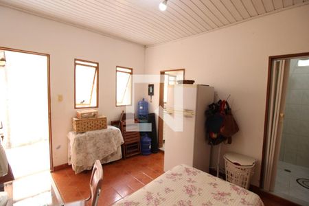 Casa à venda com 216m², 3 quartos e 2 vagasCasa 2 - Quarto 2