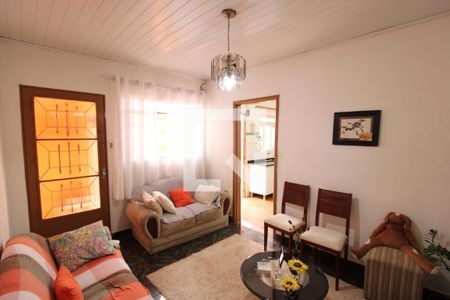 Casa à venda com 216m², 3 quartos e 2 vagasCasa 2 - Sala