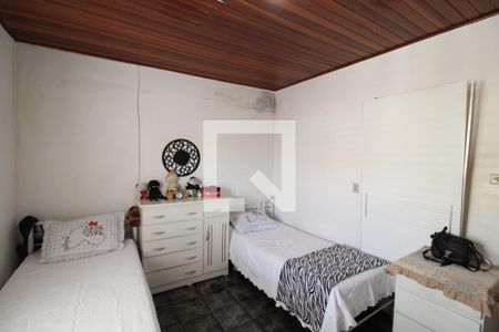 Casa à venda com 216m², 3 quartos e 2 vagasCasa 2 - Quarto