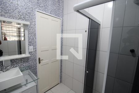 Casa à venda com 216m², 3 quartos e 2 vagasBanheiro