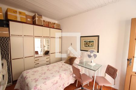 Casa à venda com 216m², 3 quartos e 2 vagasCasa 2 - Quarto 2