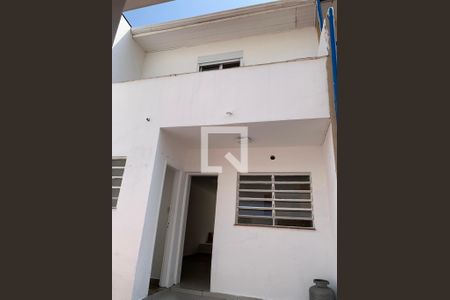 Casa de condomínio à venda com 110m², 2 quartos e 2 vagas Casa de condomínio à venda com 110m², 2 quartos e 2 vagasÁrea Externa