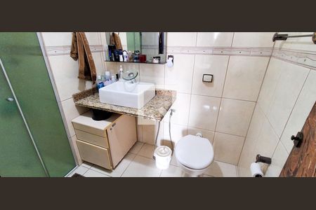 Apartamento à venda com 118m², 3 quartos e 2 vagas Apartamento à venda com 118m², 3 quartos e 2 vagasSuíte