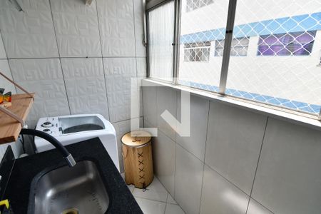 Apartamento à venda com 70m², 2 quartos e 1 vagaÁrea de Serviço