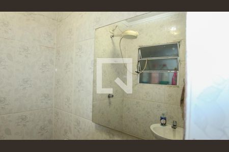 Casa à venda com 240m², 3 quartos e 2 vagas Casa à venda com 240m², 3 quartos e 2 vagasBanheiro 2