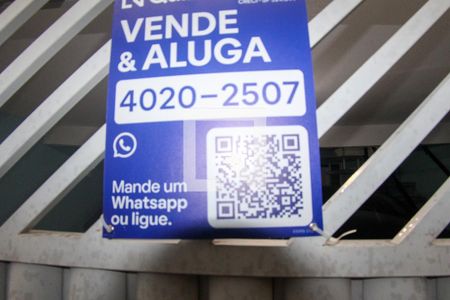 Casa à venda com 240m², 3 quartos e 2 vagas Casa à venda com 240m², 3 quartos e 2 vagasPlaca