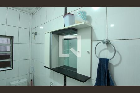 Casa à venda com 240m², 3 quartos e 2 vagas Casa à venda com 240m², 3 quartos e 2 vagasBanheiro