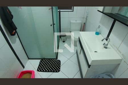 Casa à venda com 240m², 3 quartos e 2 vagas Casa à venda com 240m², 3 quartos e 2 vagasBanheiro