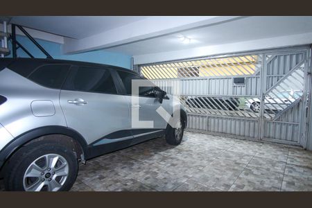 Casa à venda com 240m², 3 quartos e 2 vagas Casa à venda com 240m², 3 quartos e 2 vagasGaragem