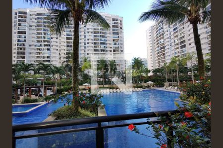 Apartamento à venda com 89m², 3 quartos e 1 vaga Apartamento à venda com 89m², 3 quartos e 1 vagaÁrea comum - Piscina